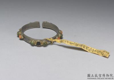 图片[2]-Gilt silver ornamental personal care set with coral and turquoise inlay, Tongzhi reign (1862-1874), Qing dynasty-China Archive